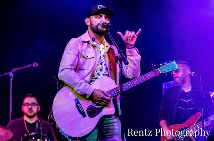 Check out the photos from Frank Ray's concert at Bogart's in Cincinnati on Thursday, March 24th, 2022.