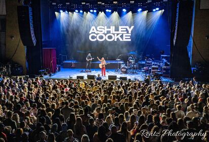 Check the photos from Brett Young, Morgan Evans, & Ashley Cooke's concert at KEMBA LIVE! in Columbus on Thursday, March 30th, 2023