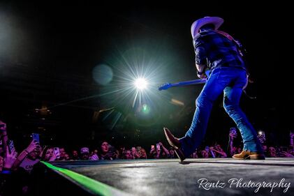 Check out the photos from Justin Moore's concert with Priscilla Block & Jake McVey at Truist Arena on February 9th, 2023.