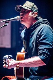 Check out your photos with Matt Stell at the Flying Pig Tavern on Monday, February 5th, 2024.