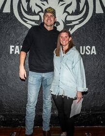 Check out your photos with Matt Stell at the Flying Pig Tavern on Monday, February 5th, 2024.