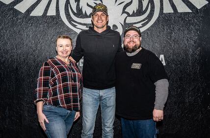 Check out your photos with Matt Stell at the Flying Pig Tavern on Monday, February 5th, 2024.