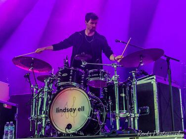 Check out the photos from our 32nd Birthday Bash Concert at the Rose Music Center with Lee Brice and Lindsay Ell on August 13th, 2021
