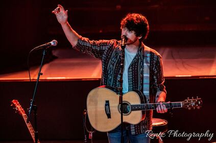 Check the photos from Brett Young, Morgan Evans, & Ashley Cooke's concert at KEMBA LIVE! in Columbus on Thursday, March 30th, 2023