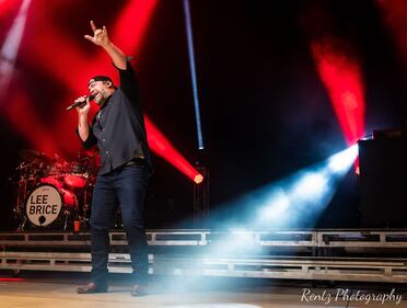 Check out the photos from our 32nd Birthday Bash Concert at the Rose Music Center with Lee Brice and Lindsay Ell on August 13th, 2021