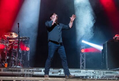 Check out the photos from our 32nd Birthday Bash Concert at the Rose Music Center with Lee Brice and Lindsay Ell on August 13th, 2021