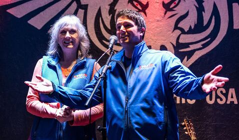 Check out your photos with Matt Stell at the Flying Pig Tavern on Monday, February 5th, 2024.