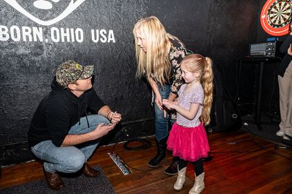 Check out your photos with Matt Stell at the Flying Pig Tavern on Monday, February 5th, 2024.