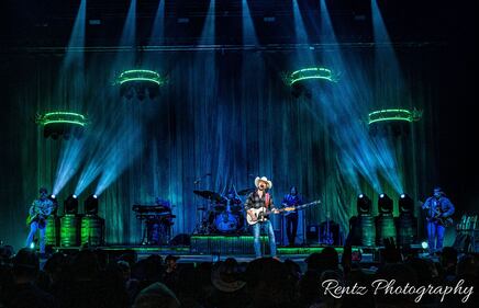 Check out the photos from Justin Moore's concert with Priscilla Block & Jake McVey at Truist Arena on February 9th, 2023.