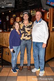 Check out your photos with Matt Stell at Milano's on May 5th, 2022