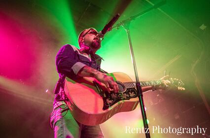 Check out the photos from Elvie Shane & Frank Ray's concert at Bogart's in Cincinnati on Thursday, March 24th, 2022