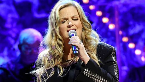 NASHVILLE, TENNESSEE - MAY 01: Trisha Yearwood performs onstage for the class of 2021 medallion ceremony at Country Music Hall of Fame and Museum on May 01, 2022 in Nashville, Tennessee. (Photo by Terry Wyatt/Getty Images for Country Music Hall of Fame and Museum)