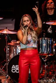 Check the photos from Brett Young, Morgan Evans, & Ashley Cooke's concert at KEMBA LIVE! in Columbus on Thursday, March 30th, 2023