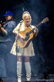 Check out the photos from Jon Pardi's concert at the Rose Music Center with Lainey Wilson and Hailey Whitters on Saturday, September 17th, 2022.