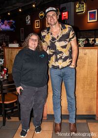 Check out your photos with Matt Stell at Milano's on May 5th, 2022