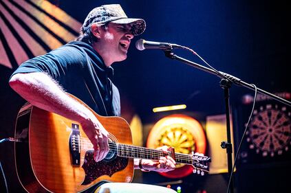 Check out your photos with Matt Stell at the Flying Pig Tavern on Monday, February 5th, 2024.