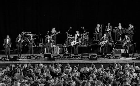 View the photos from Lyle Lovett's concert at The Rose Music Center on July 26th, 2023.