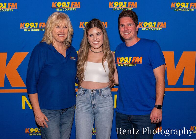 Check out your photos with Tenille Arts and George Birge from Wednesday, October 20th, 2021