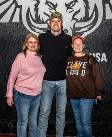 Check out your photos with Matt Stell at the Flying Pig Tavern on Monday, February 5th, 2024.
