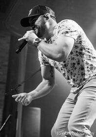Check out the photos from Frank Ray's concert at Bogart's in Cincinnati on Thursday, March 24th, 2022.