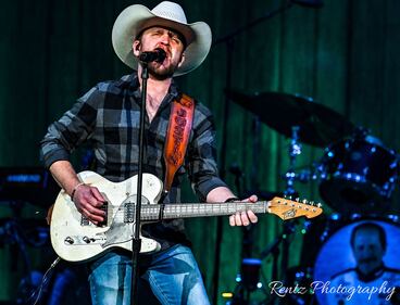 Check out the photos from Justin Moore's concert with Priscilla Block & Jake McVey at Truist Arena on February 9th, 2023.