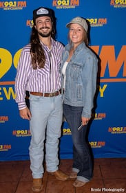 Check out your photos with Ian Munsick at  W.O. Wrights on Tuesday, September 21st, 2021.
