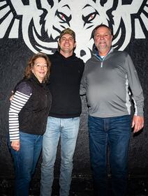 Check out your photos with Matt Stell at the Flying Pig Tavern on Monday, February 5th, 2024.
