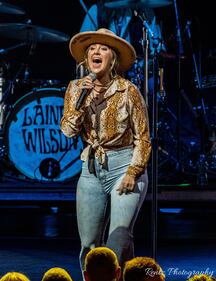 Check out the photos from Jon Pardi's concert at the Rose Music Center with Lainey Wilson and Hailey Whitters on Saturday, September 17th, 2022.