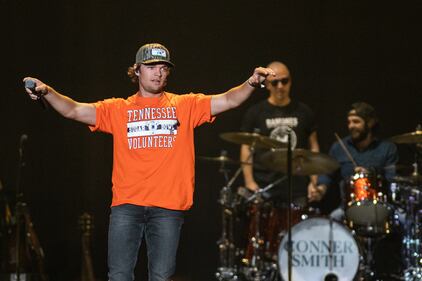 Check out the photos from the closing night of Thomas Rhett's Bring The Bar To You Tour featuring Parker McCollum and Conner Smith on Saturday, October 15th, 2022.