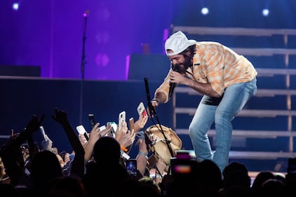 Check out the photos from the closing night of Thomas Rhett's Bring The Bar To You Tour featuring Parker McCollum and Conner Smith on Saturday, October 15th, 2022.