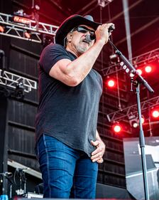 Check out these photos of Cody Johnson, Riley Green, Trace Adkins, and many more from Thursday at Country Concert '24 in Fort Loramie, Ohio