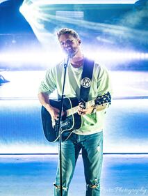 Check the photos from Brett Young, Morgan Evans, & Ashley Cooke's concert at KEMBA LIVE! in Columbus on Thursday, March 30th, 2023