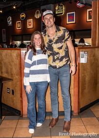 Check out your photos with Matt Stell at Milano's on May 5th, 2022