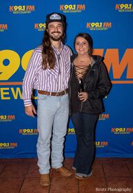 Check out your photos with Ian Munsick at  W.O. Wrights on Tuesday, September 21st, 2021.
