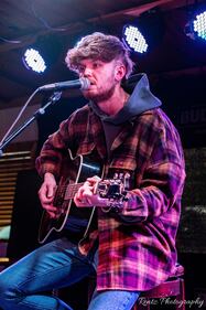 Check out your photos with Jordan Harvey at W.O. Wrights on October 11th, 2022.