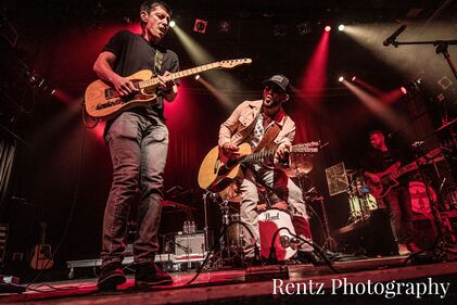Check out the photos from Frank Ray's concert at Bogart's in Cincinnati on Thursday, March 24th, 2022.