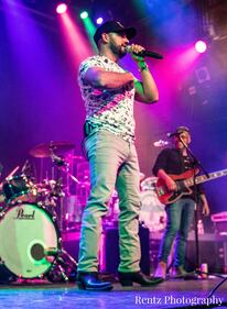 Check out the photos from Frank Ray's concert at Bogart's in Cincinnati on Thursday, March 24th, 2022.