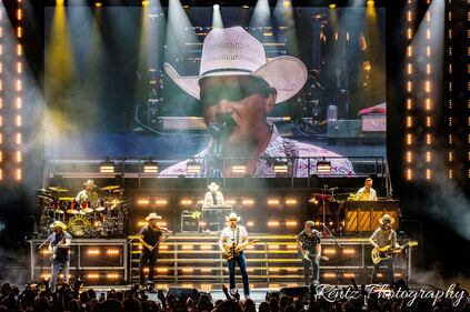 Check out the photos from Jon Pardi's concert at the Rose Music Center with Lainey Wilson and Hailey Whitters on Saturday, September 17th, 2022.