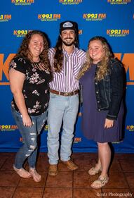 Check out your photos with Ian Munsick at  W.O. Wrights on Tuesday, September 21st, 2021.