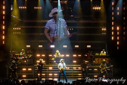 Check out the photos from Jon Pardi's concert at the Rose Music Center with Lainey Wilson and Hailey Whitters on Saturday, September 17th, 2022.