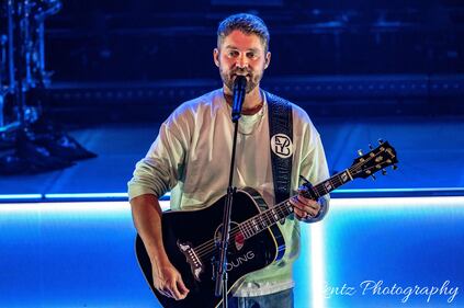 Check the photos from Brett Young, Morgan Evans, & Ashley Cooke's concert at KEMBA LIVE! in Columbus on Thursday, March 30th, 2023