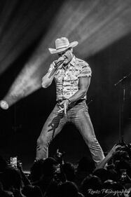 Check out the photos from Jon Pardi's concert at the Rose Music Center with Lainey Wilson and Hailey Whitters on Saturday, September 17th, 2022.