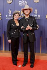 NASHVILLE, TENNESSEE - NOVEMBER 20: EDITORIAL USE ONLY (L-R) Kristi Bailey-Haerr and Bailey Zimmerman attend The 58th Annual CMA Awards at Music City Center on November 20, 2024 in Nashville, Tennessee. (Photo by Jason Kempin/Getty Images)